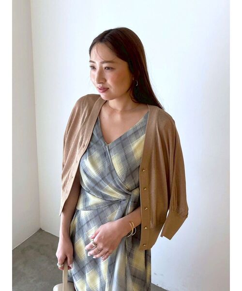LAGUNAMOON(ラグナムーン)の「2WAYラメシアーニットカーディガン 【夏服】(カーディガン/ボレロ・レディース・モカ/アイボリー/ピンク/ブラック・FREE)」の3枚目の写真