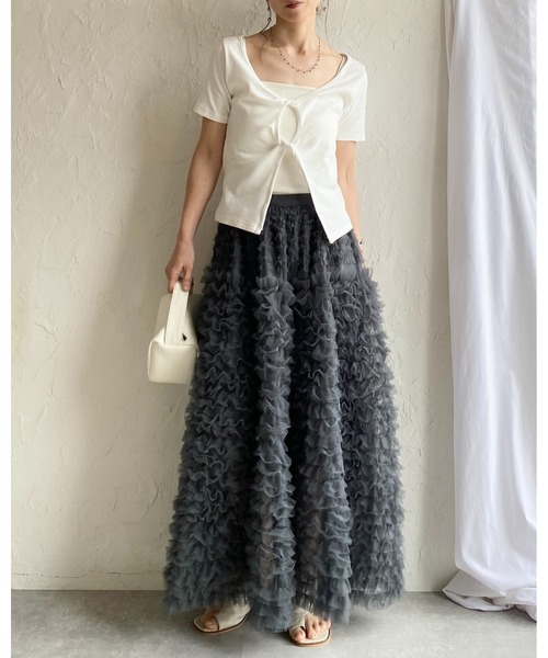 She's Closet(シーズクローゼット)の「Aラインフレアロング丈 フリル ボリューム チュール ティアードスカート(スカート・レディース・ブラック/オフホワイト/グレー・FREE)」の18枚目の写真