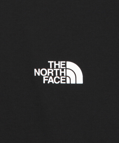 THE NORTH FACE(ザノースフェイス)の「THE NORTH FACE/ザ・ノース・フェイス ショートスリーブベースキャンプダッフルグラフィックティー(ユニセックス)(Tシャツ/カットソー・メンズ・ブラック/ホワイト・X-LARGE/LARGE/MEDIUM)」の5枚目の写真