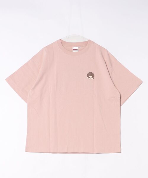 Salong hameu(サロン ハミュー)の「モンチッチ サガラ刺繍バックプリントTシャツ/ビッグシルエット レトロキャラ 韓国人気 ストリート ユニセックス(Tシャツ/カットソー・レディース・ホワイト/ピンク/ブラック・S/M/L)」の4枚目の写真