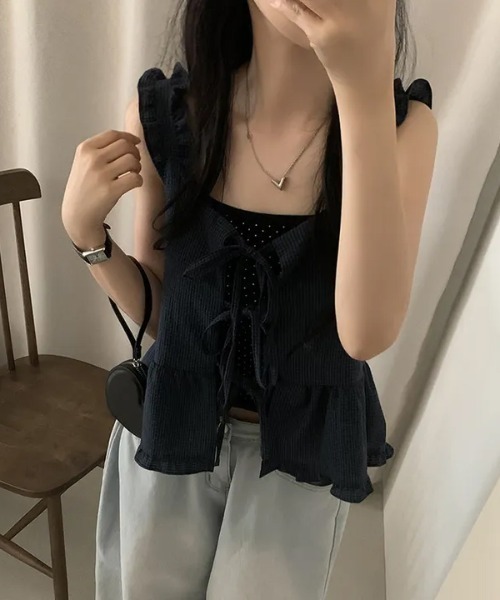 Aelina(エリナ)の「フリルノースリーブトップス(ベスト・レディース・ネイビー/ホワイト・FREE)」の16枚目の写真