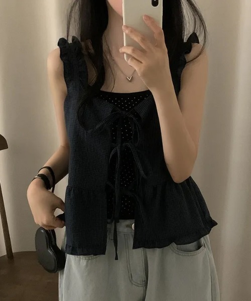 Aelina(エリナ)の「フリルノースリーブトップス(ベスト・レディース・ネイビー/ホワイト・FREE)」の18枚目の写真