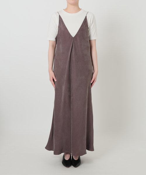 SLOBE IENA(スローブイエナ)の「フィブリルバイアスワンピース(ワンピース・レディース・ブラック/ブラウン・38/36)」の10枚目の写真