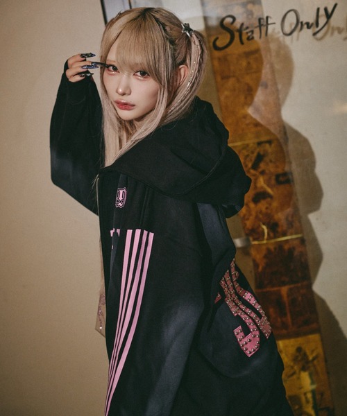 GALFY(ガルフィー)の「【GALFY】全力汚し部パーカー / 【ガルフィー】ラインジップパーカー(パーカー・メンズ・ブラック×ピンク/ブラック×ホワイト/グレー・L/XL)」の11枚目の写真