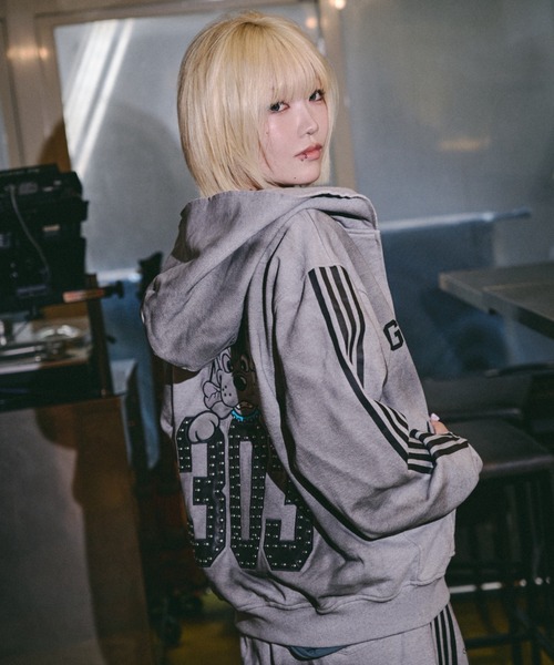 GALFY(ガルフィー)の「【GALFY】全力汚し部パーカー / 【ガルフィー】ラインジップパーカー(パーカー・メンズ・ブラック×ピンク/ブラック×ホワイト/グレー・L/XL)」の17枚目の写真
