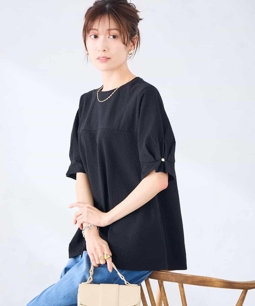 a.v.v（アーヴェヴェ）の「袖口デザインサッカーカットソー（Tシャツ/カットソー・レディース・アイボリー/ブラック/ダークインディゴブルー・38/40）」の10枚目の写真