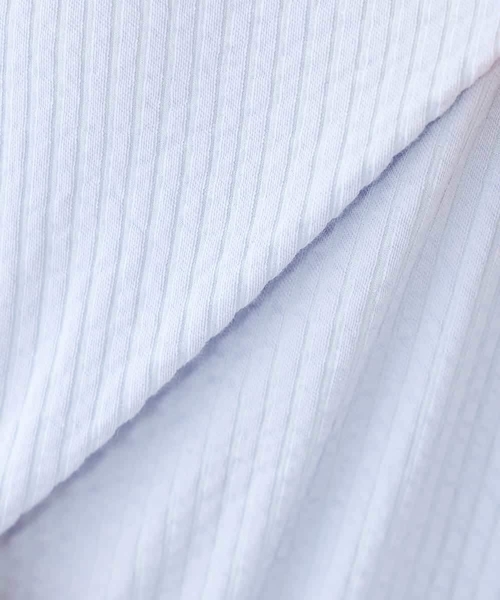 a.v.v（アーヴェヴェ）の「袖口デザインサッカーカットソー（Tシャツ/カットソー・レディース・アイボリー/ブラック/ダークインディゴブルー・38/40）」の22枚目の写真