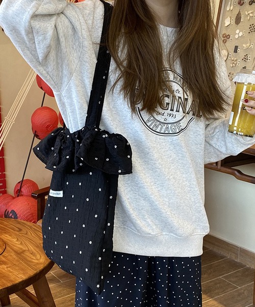 c.u.l(シーユーエル)の「A4収納 フラワー フリルトートバッグ cula1572(トートバッグ・レディース・レッド/ブラック/ホワイト・FREE)」の7枚目の写真