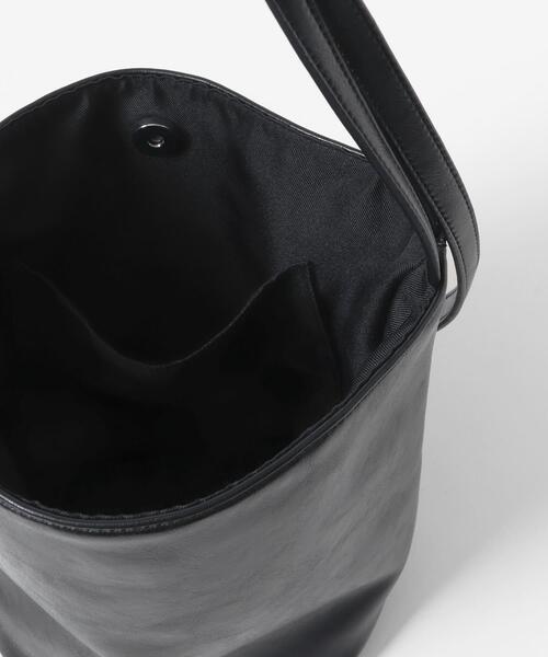 KBF（ケイビーエフ）の「2WAYバケットイージーBAG（ショルダーバッグ・レディース・ブラック/アイボリー・ONE）」の21枚目の写真