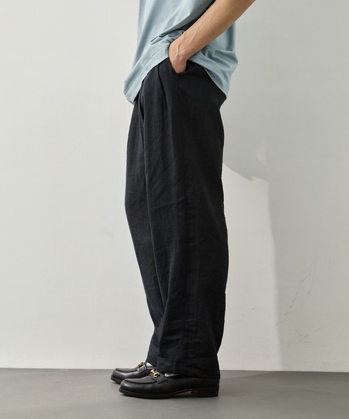 markaware(マーカウェア)の「DOUBLE PLEATED EASY TROUSERS(スラックス・メンズ・ブラック・2)」の4枚目の写真