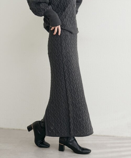 natural couture(ナチュラルクチュール)の「【6/12~6/14限定受注販売】ケーブル編みニットスカート(スカート・レディース・ボルドー/チャコールグレー/ブラック/アイボリー・FREE)」の7枚目の写真