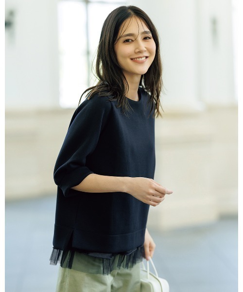 DoCLASSE( ドゥクラッセ)の「ライトダンボールニット・レイヤードトップス(Tシャツ/カットソー・レディース・ライトグレー/ブラック/ダークネイビー/ブラウン・L/M/S)」の4枚目の写真