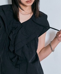 撥水 Vネック フリル ラッシュガード