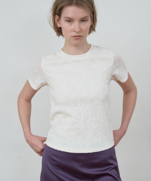 Majournee(マジョネ)の「LACE SLIM T-SHIRT_CREAM(Tシャツ/カットソー・レディース・Cream・SMALL/MEDIUM)」の1枚目の写真