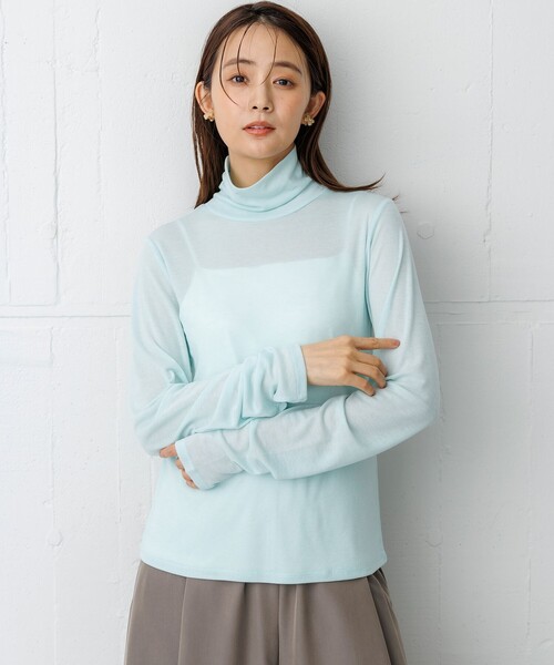 組曲(クミキョク)の「ソフトシアージャージー タートルネックカットソー(Tシャツ/カットソー・レディース・ピンク系/ブラック系/アイボリー系/ライトグリーン系・2/3)」の3枚目の写真