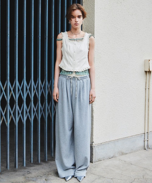 MAISON SPECIAL（メゾンスペシャル）の「【2026Autumn PRE-ORDER】(Yurika Nakano Collaboration) Mille-Feuille Camisole Dress/(ナカノユリカコラボ)ミルフィーユキャミソールドレス（ワンピース・レディース・グリーン/ブラウン/ブルー・FREE）」の11枚目の写真