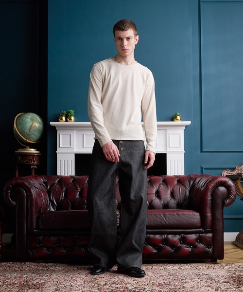 Regen Glanz(レーゲングランツ)の「raw-edge essential long sleeve tee / ロウエッジエッセンシャルロングスリーブT(Tシャツ/カットソー・メンズ・グレー/オフホワイト/レッド系その他/ブラック・LARGE/SMALL/MEDIUM)」の12枚目の写真
