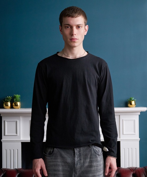 Regen Glanz(レーゲングランツ)の「raw-edge essential long sleeve tee / ロウエッジエッセンシャルロングスリーブT(Tシャツ/カットソー・メンズ・グレー/オフホワイト/レッド系その他/ブラック・LARGE/SMALL/MEDIUM)」の17枚目の写真
