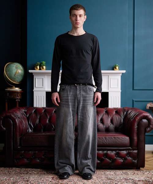 Regen Glanz(レーゲングランツ)の「raw-edge essential long sleeve tee / ロウエッジエッセンシャルロングスリーブT(Tシャツ/カットソー・メンズ・グレー/オフホワイト/レッド系その他/ブラック・LARGE/SMALL/MEDIUM)」の21枚目の写真