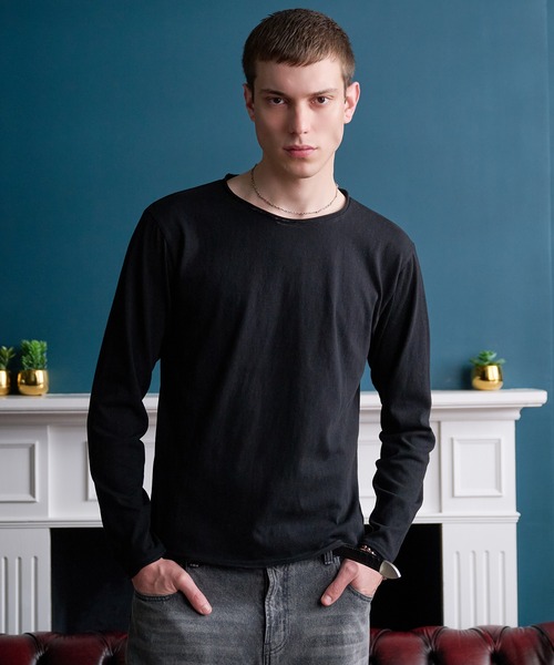 Regen Glanz(レーゲングランツ)の「raw-edge essential long sleeve tee / ロウエッジエッセンシャルロングスリーブT(Tシャツ/カットソー・メンズ・グレー/オフホワイト/レッド系その他/ブラック・LARGE/SMALL/MEDIUM)」の19枚目の写真