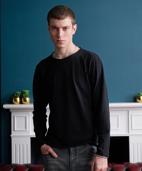 Regen Glanz(レーゲングランツ)の「raw-edge essential long sleeve tee / ロウエッジエッセンシャルロングスリーブT(Tシャツ/カットソー・メンズ・グレー/オフホワイト/レッド系その他/ブラック・LARGE/SMALL/MEDIUM)」の20枚目の写真