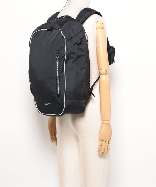 NIKE(ナイキ)の「NIKE ナイキ U COMMUTE BKPK REF バッグ IQ1281 010BLACK/RFLSLV(ボディバッグ/ウエストポーチ・メンズ・ブラック・FREE)」の3枚目の写真