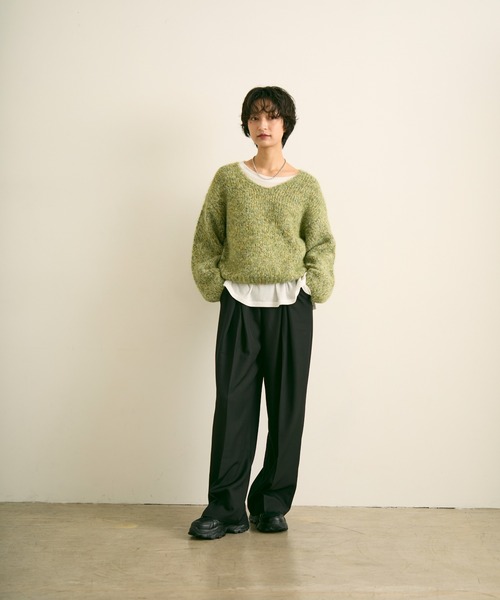 uchi.(ウチ)の「ミックスヤーンVネックニットプルオーバー(ニット/セーター・レディース・パープル/グレー・FREE)」の3枚目の写真