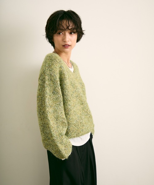 uchi.(ウチ)の「ミックスヤーンVネックニットプルオーバー(ニット/セーター・レディース・パープル/グレー・FREE)」の21枚目の写真