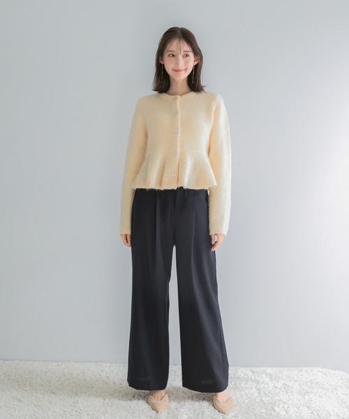 URBAN RESEARCH ROSSO WOMEN(アーバンリサーチ ロッソ)の「『WEB限定』ブークレーペプラムカーディガン(カーディガン/ボレロ・レディース・アイボリー/ライトグレー・FREE)」の22枚目の写真