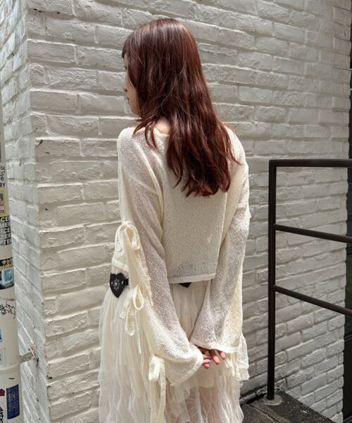 w closet(ダブルクローゼット)の「ワンショル袖リボンニット(ニット/セーター・レディース・ブルー/アイボリー/イエロー・FREE)」の7枚目の写真