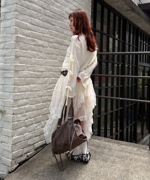 w closet(ダブルクローゼット)の「ワンショル袖リボンニット(ニット/セーター・レディース・ブルー/アイボリー/イエロー・FREE)」の10枚目の写真