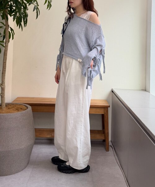 w closet(ダブルクローゼット)の「ワンショル袖リボンニット(ニット/セーター・レディース・ブルー/アイボリー/イエロー・FREE)」の19枚目の写真