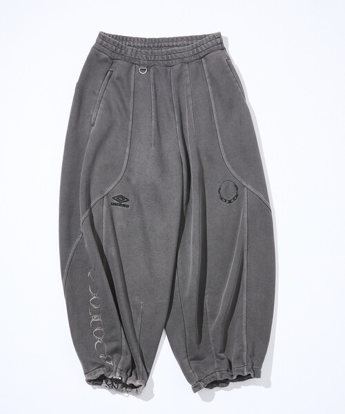 FREAK'S STORE（フリークスストア）の「UMBRO × ONE OR EIGHT スウェット ワイドパンツ（スウェットパンツ・メンズ・ブラック・MEDIUM/LARGE/SMALL/X-LARGE）」の7枚目の写真