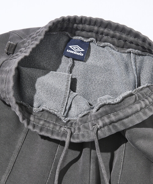 FREAK'S STORE（フリークスストア）の「UMBRO × ONE OR EIGHT スウェット ワイドパンツ（スウェットパンツ・メンズ・ブラック・MEDIUM/LARGE/SMALL/X-LARGE）」の9枚目の写真