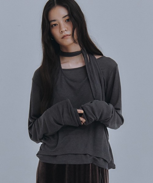 Obis&(オビスアンド)の「レイヤード風ホルターネックトップス(Tシャツ/カットソー・レディース・グレー/ブラウン/ベージュ・FREE)」の6枚目の写真