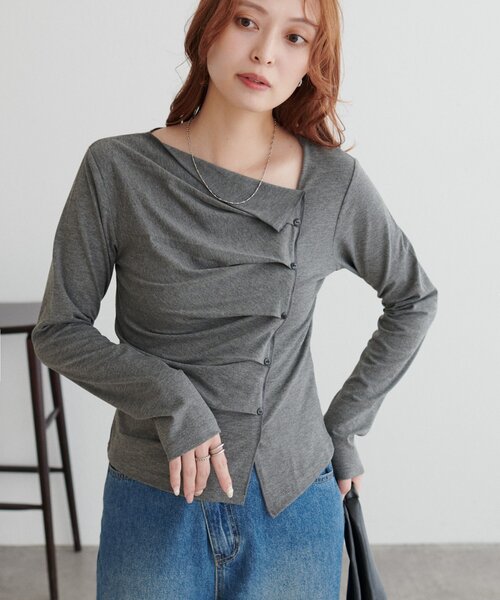 DISCOAT(ディスコート)の「【WEB限定】アシメタック釦プルオーバー(Tシャツ/カットソー・レディース・チャコールグレー/ブラック/グレー・FREE)」の10枚目の写真