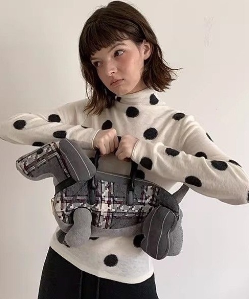 SHERU（シェル）の「フロッキー ドット ハイネック ロンT（Tシャツ/カットソー・レディース・アイボリー/グレー・M）」の6枚目の写真