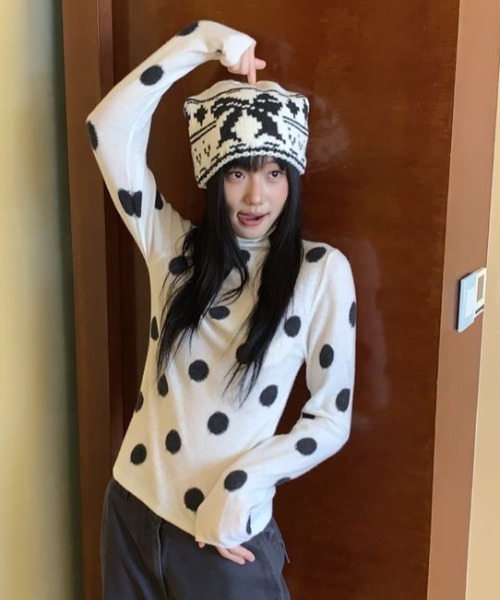 SHERU（シェル）の「フロッキー ドット ハイネック ロンT（Tシャツ/カットソー・レディース・アイボリー/グレー・M）」の12枚目の写真
