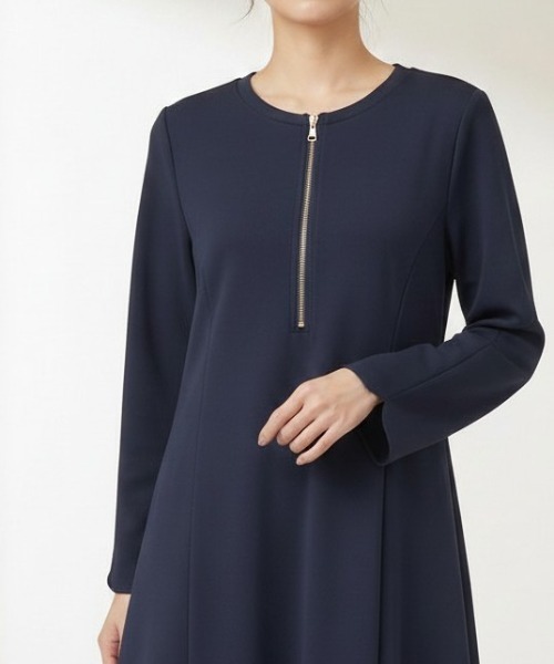 GIVERNY(ジヴェルニー)の「フロントゴールドジップ ダンボールニットAラインフレアロングワンピース(ワンピース・レディース・ベージュ/ネイビー・FREE)」の12枚目の写真