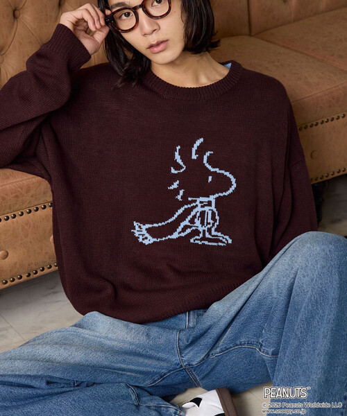 PUBLUX(パブリュクス)の「PUBLUX/パブリュクス THE PEANUTS/Snoopy/Woodstock/スヌーピー/ウッドストック デザインニット 限定展開(ニット/セーター・メンズ・グレー/レッド/ブラウン/イエロー/ダークブラウン・SMALL/LARGE/MEDIUM)」の3枚目の写真