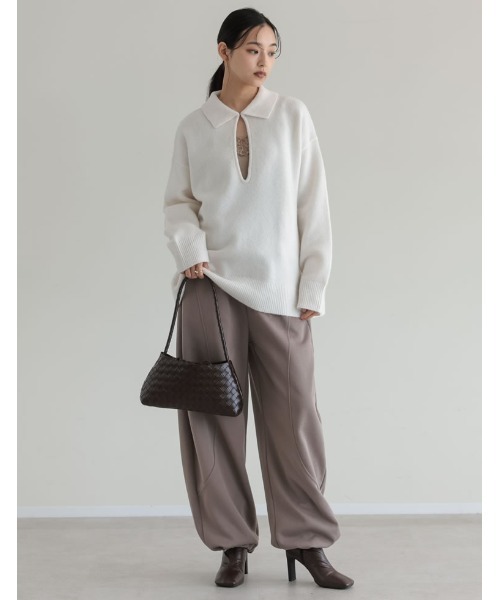 Re:EDIT（リエディ）の「[2026AW PRE ORDER]アルパカタッチホック付き2WAYニットトップス（ニット/セーター・レディース・アイボリー/ブラウン/ベージュ/グレー/ブラック・LARGE/MEDIUM）」の19枚目の写真