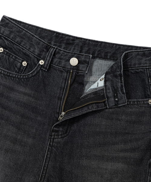 Yuje（ユジェ）の「CUT OUT DENIM 001 (2color, 3size)（デニムパンツ・レディース・ダークブルー/ブラック・SMALL/MEDIUM/LARGE）」の16枚目の写真