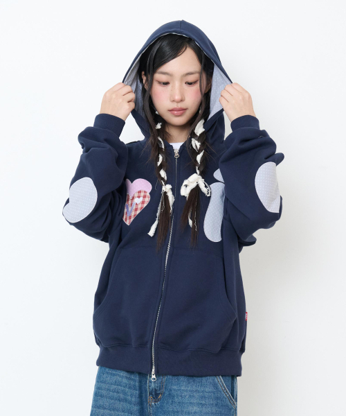 Video Jockey（ビデオジョッキー）の「ビキハート アプリケ フードパーカー [ネイビー]（パーカー・レディース・ネイビー・SMALL/MEDIUM）」の5枚目の写真