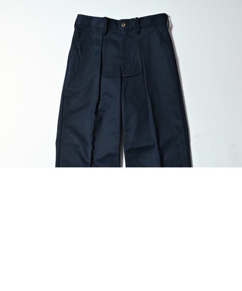 UNIVERSAL OVERALL(ユニバーサルオーバーオール)の「TUCK WIDE PANTS(チノパンツ・レディース・ネイビー/ベージュ/ダークブラウン/ブラック・M)」の4枚目の写真