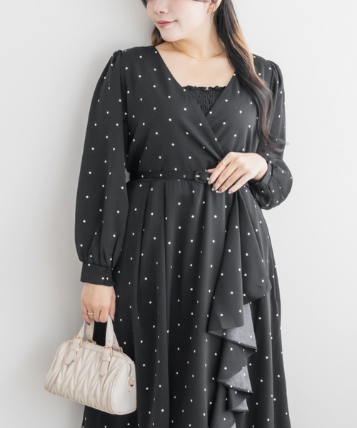 CLETTE(クレット)の「ドット柄カシュクール風フリルワンピース(ワンピース・レディース・ブラック/オフホワイト・3L/LL/4L)」の9枚目の写真