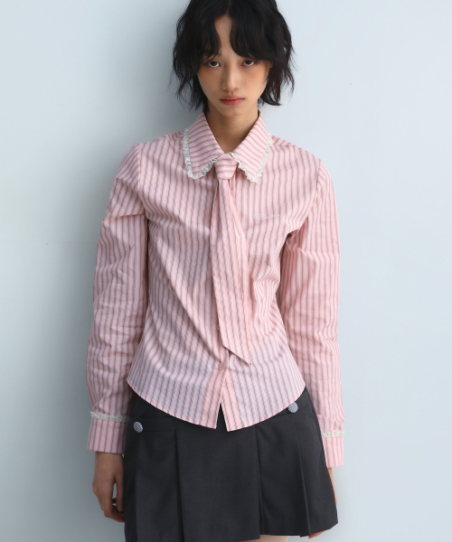 BadBlue(バッドブルー)の「Stripe Lace Tie Shirt Pink(シャツ/ブラウス・レディース・その他・FREE)」の2枚目の写真