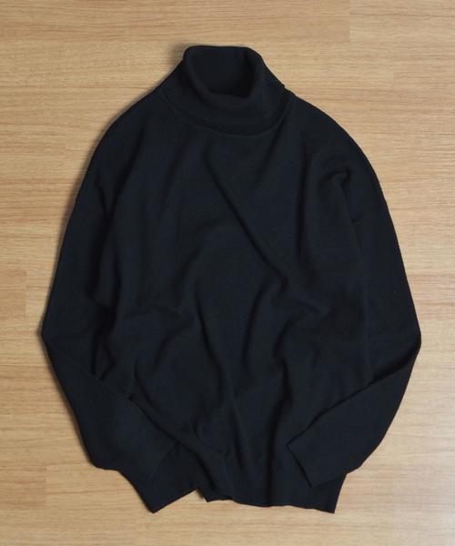 SHIPS JET BLUE(シップスジェットブルー)の「SHIPS JET BLUE: ルーズ タートルネックニット■(ニット/セーター・メンズ・ブラック/グレー/ネイビー・MEDIUM/LARGE)」の9枚目の写真