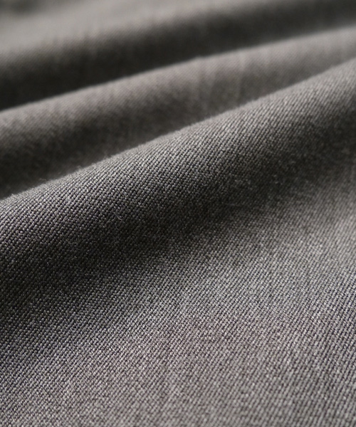 MONO-MART(モノマート)の「TRストレッチスーツ地ステンカラーコート(ステンカラーコート・メンズ・ベージュ/ネイビー/チャコールグレー/ブラウン/ブラック/ブラック系その他/グレー・M/L)」の11枚目の写真