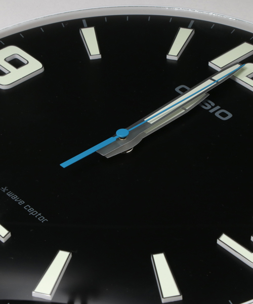 CASIO(カシオ)の「電波時計 壁掛け時計 / IQ-1009J-1JF(掛け時計・レディース・ブラック・FREE)」の3枚目の写真