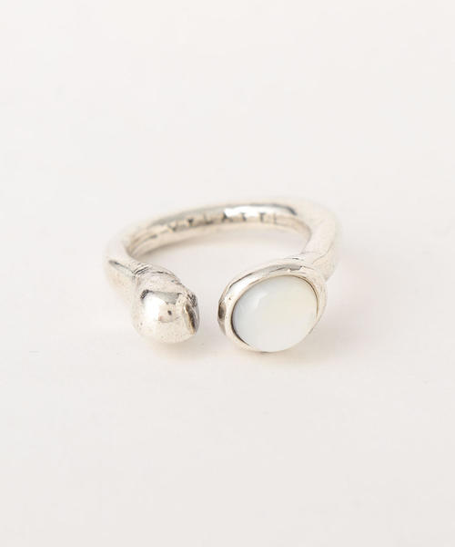 BEAUTY&YOUTH UNITED ARROWS（ビューティーアンドユースユナイテッドアローズ）の「＜VELATTI＞モチーフリング（リング・レディース・シルバー/ホワイト/その他1・FREE）」の2枚目の写真